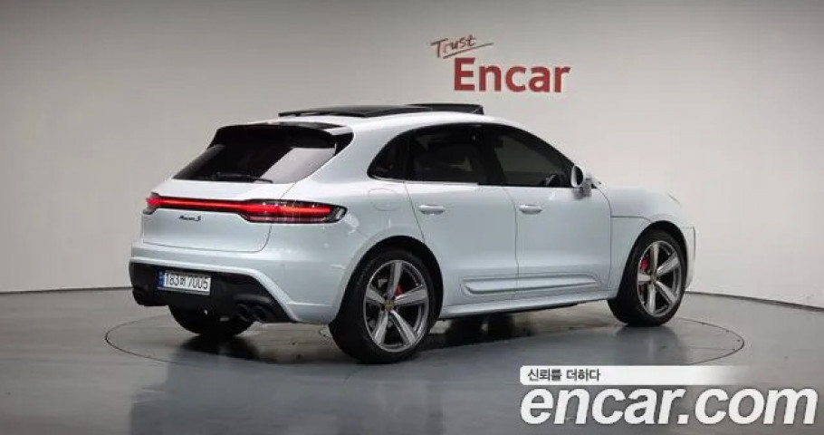 Porsche Macan 