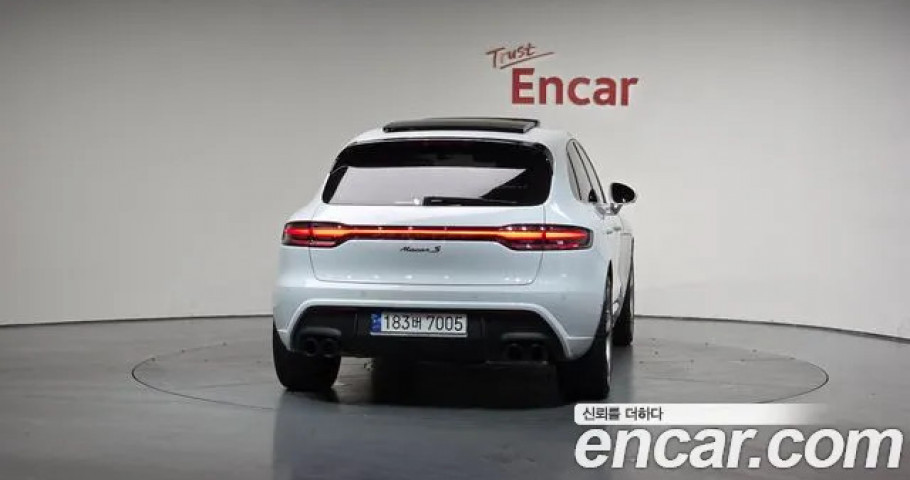Porsche Macan 