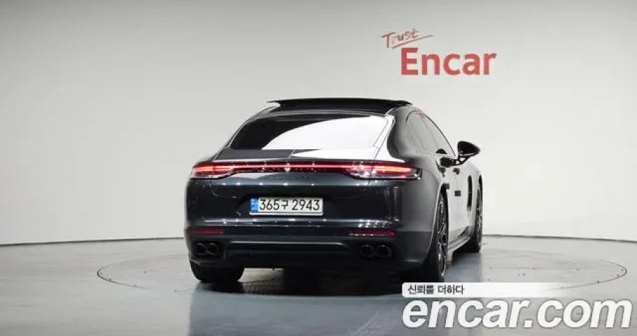 Porsche Panamera 