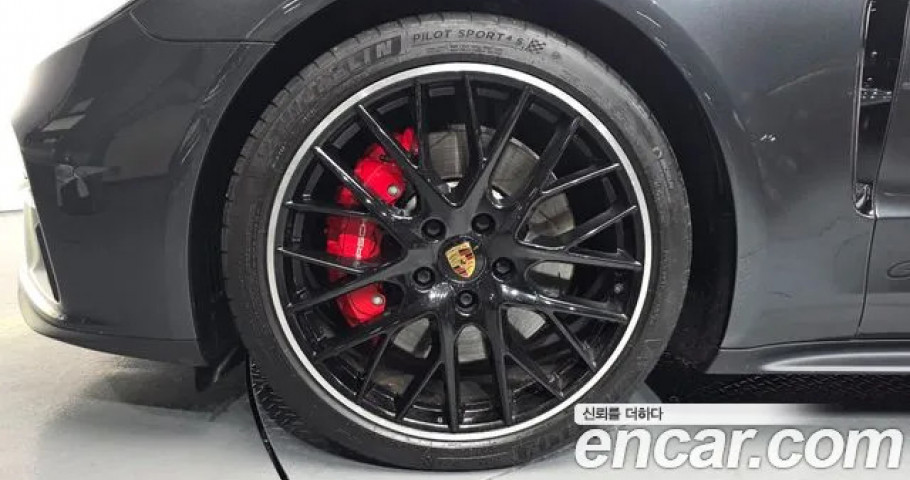 Porsche Panamera 