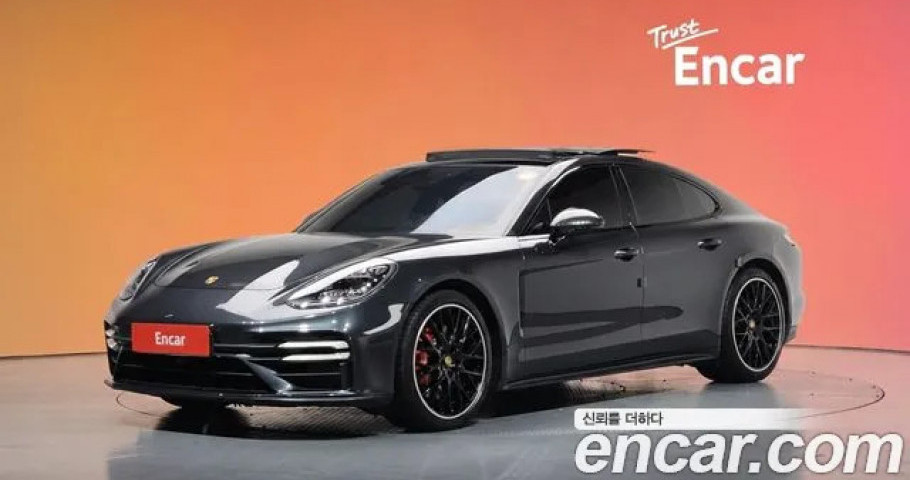 Porsche Panamera 