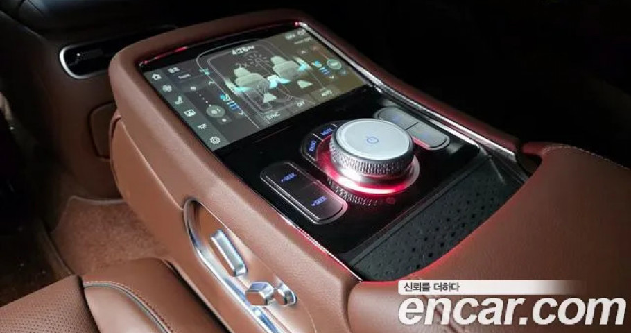 Genesis G90 