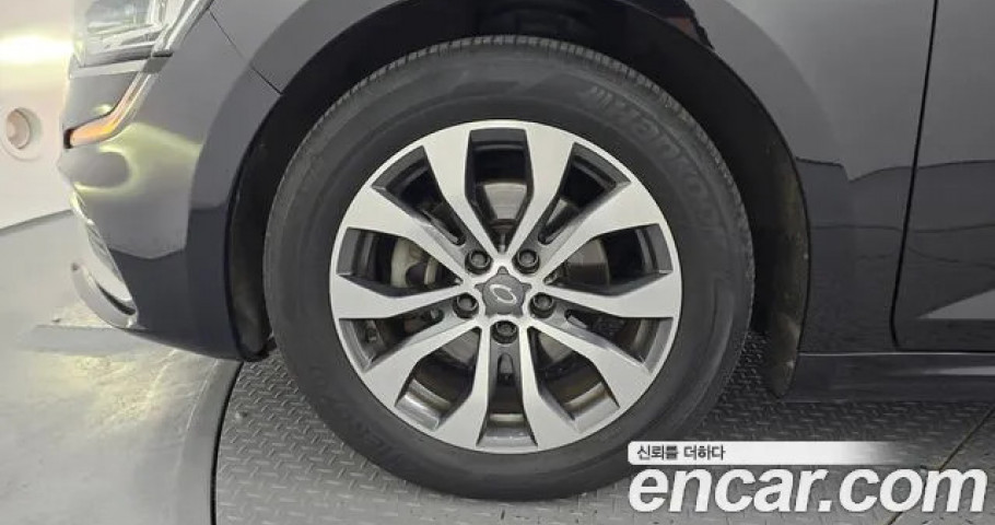 Renault-KoreaSamsung SM6 