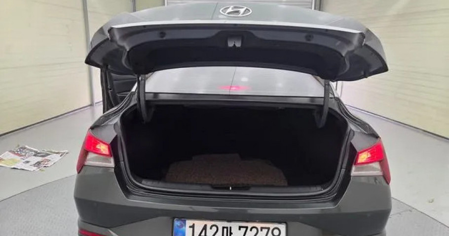 Hyundai Avante 