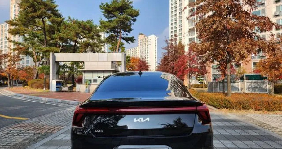 Kia K8 