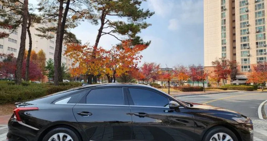 Kia K8 