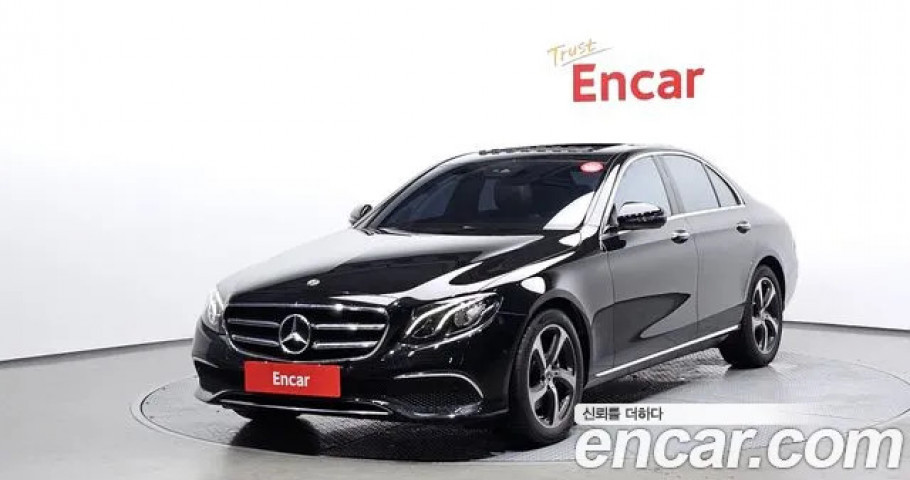Mercedes-Benz E-Class 
