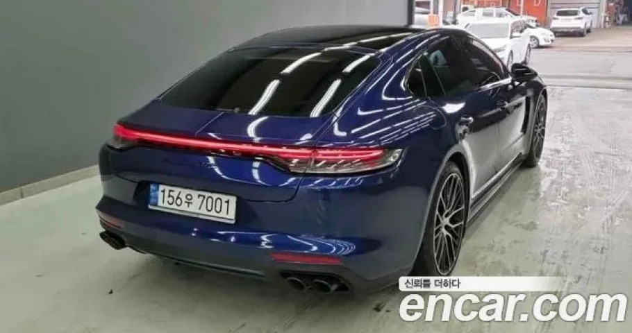 Porsche Panamera 