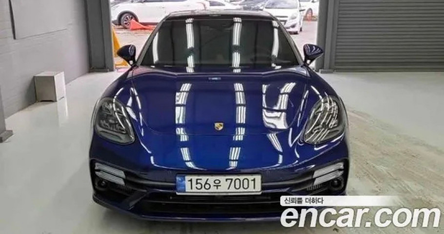 Porsche Panamera 