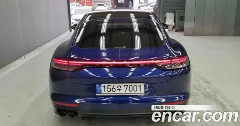 Porsche Panamera 