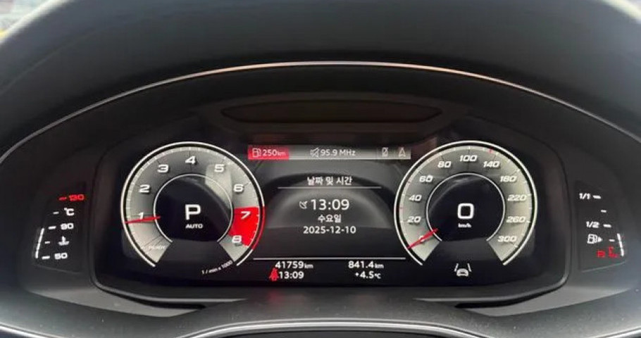 Audi A6 