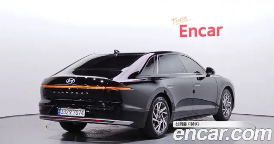 Hyundai Grandeur 