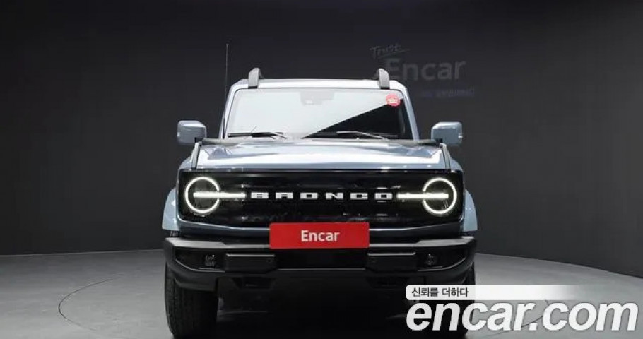 Ford Bronco 
