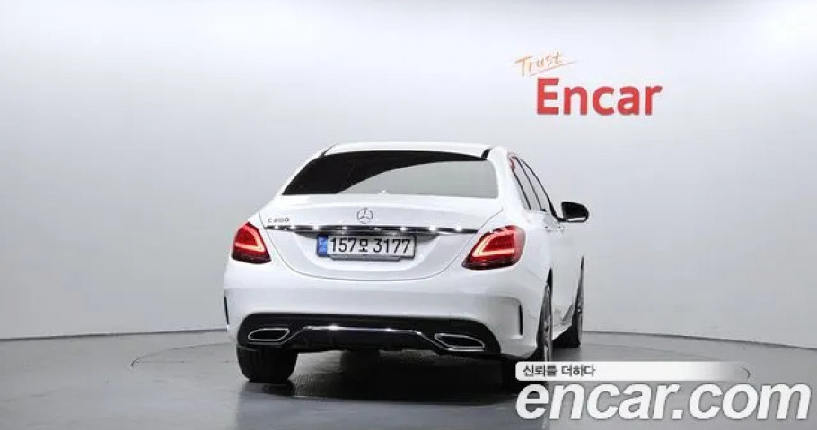Mercedes-Benz C-Class 