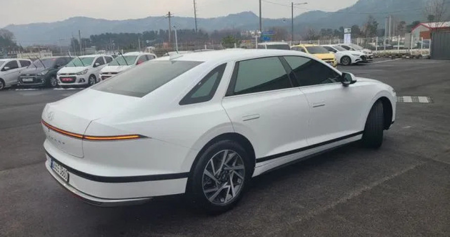 Hyundai Grandeur 