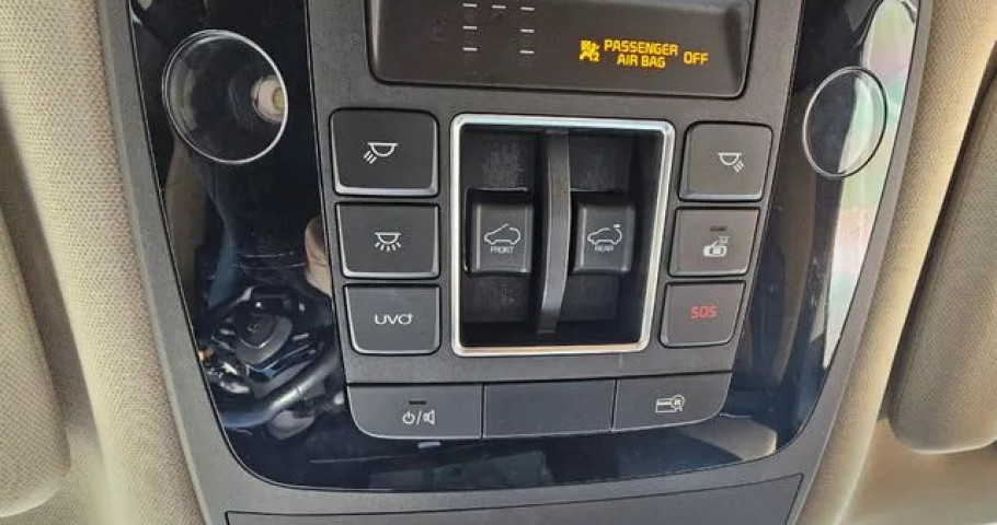 Kia Carnival 