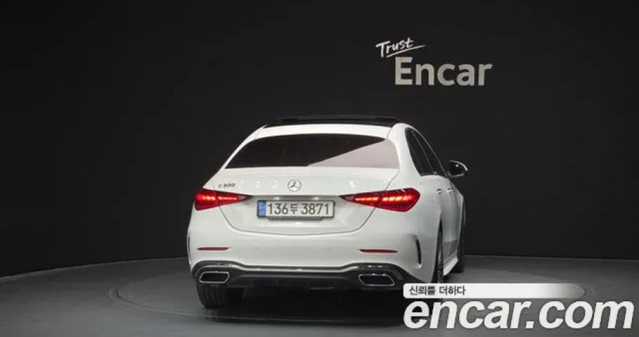 Mercedes-Benz C-Class 
