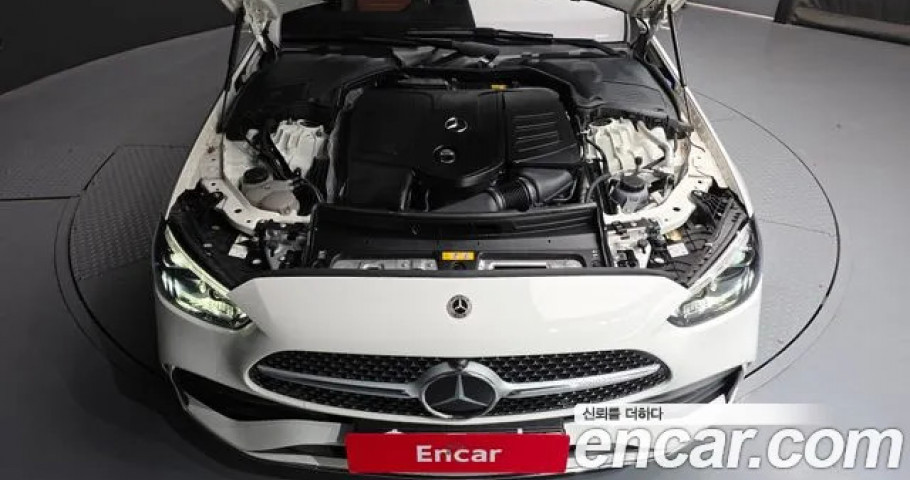 Mercedes-Benz C-Class 