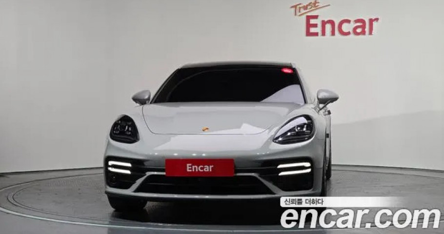 Porsche Panamera 