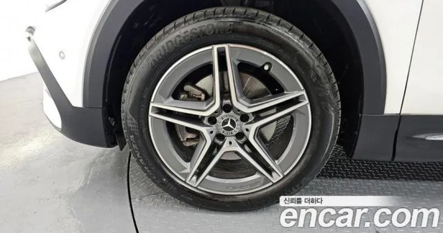 Mercedes-Benz Glb-Class 