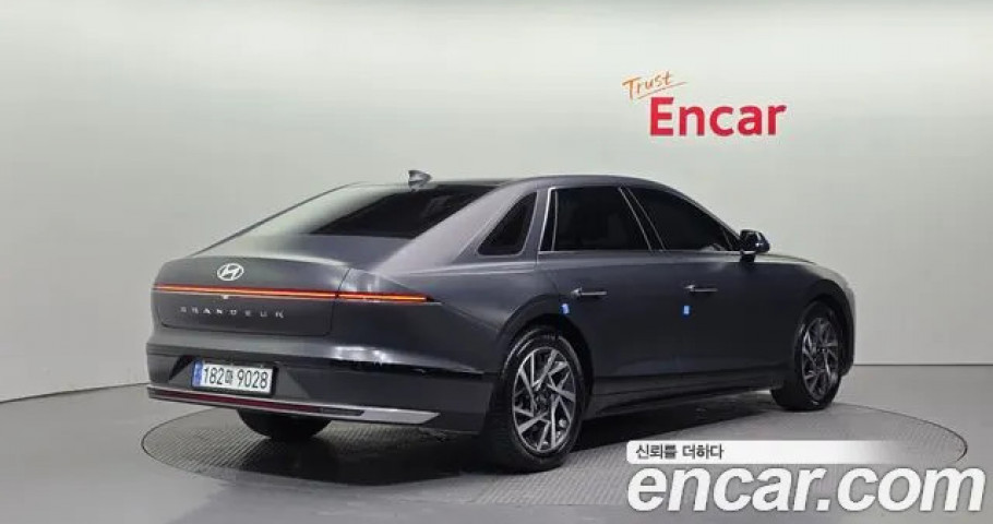 Hyundai Grandeur 