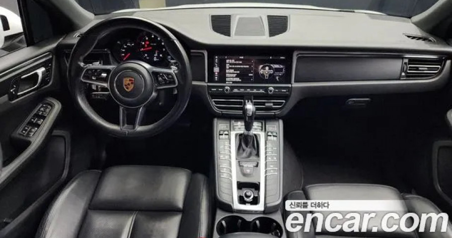Porsche Macan 