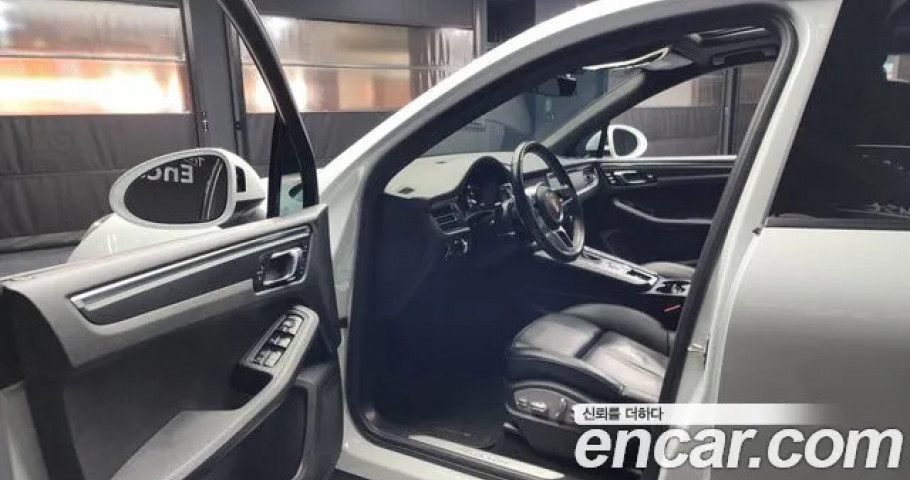 Porsche Macan 