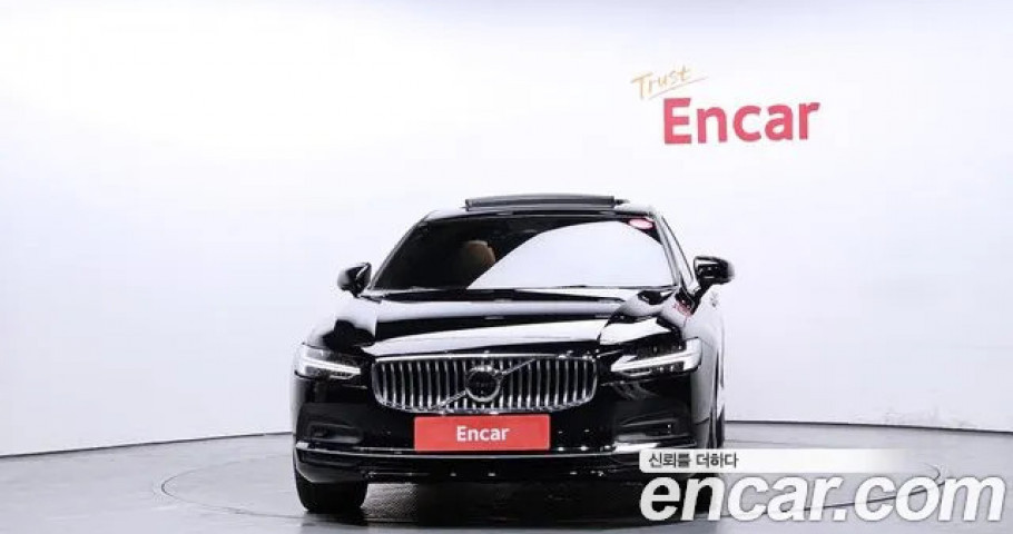 Volvo S90 