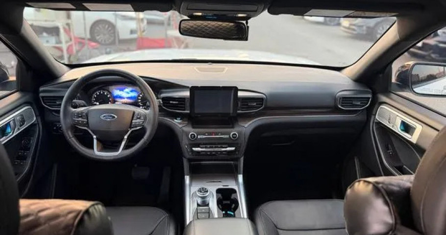 Ford Explorer 