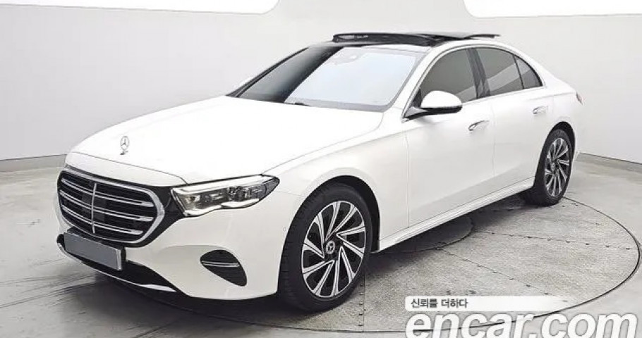 Mercedes-Benz E-Class 