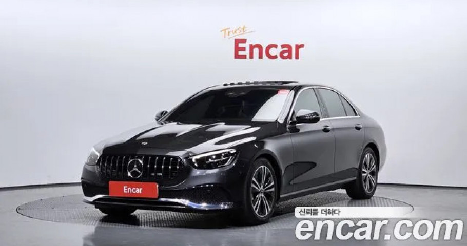 Mercedes-Benz E-Class 