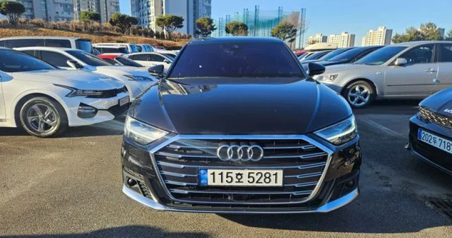 Audi A8 