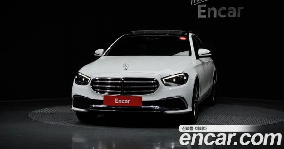 Mercedes-Benz E-Class 