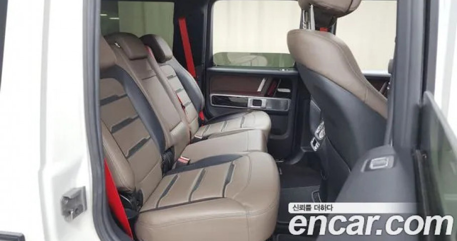 Mercedes-Benz G-Class 