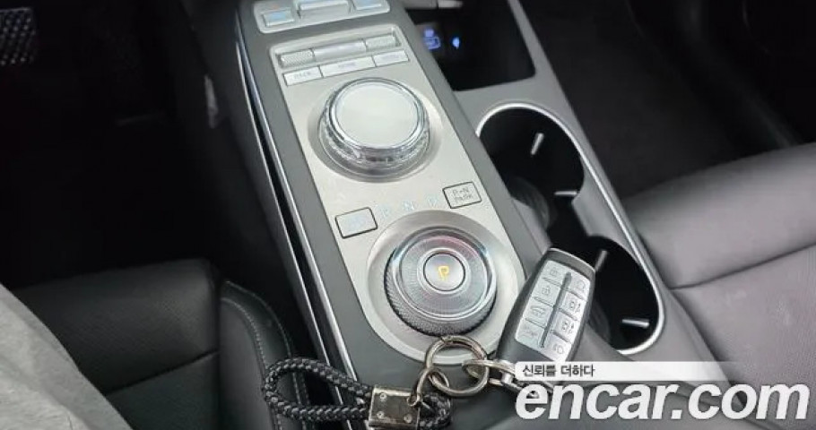 Genesis Gv70 
