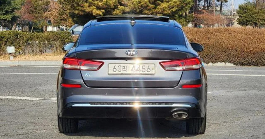 Kia K5 