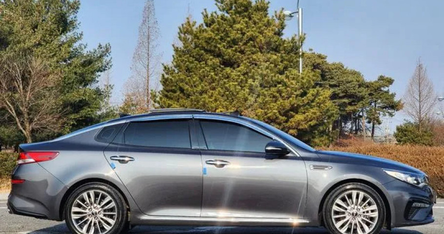 Kia K5 