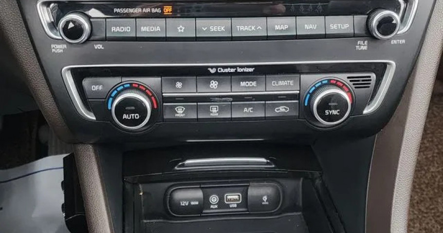 Kia K5 
