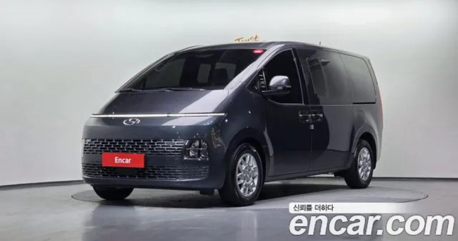 Hyundai Staria 