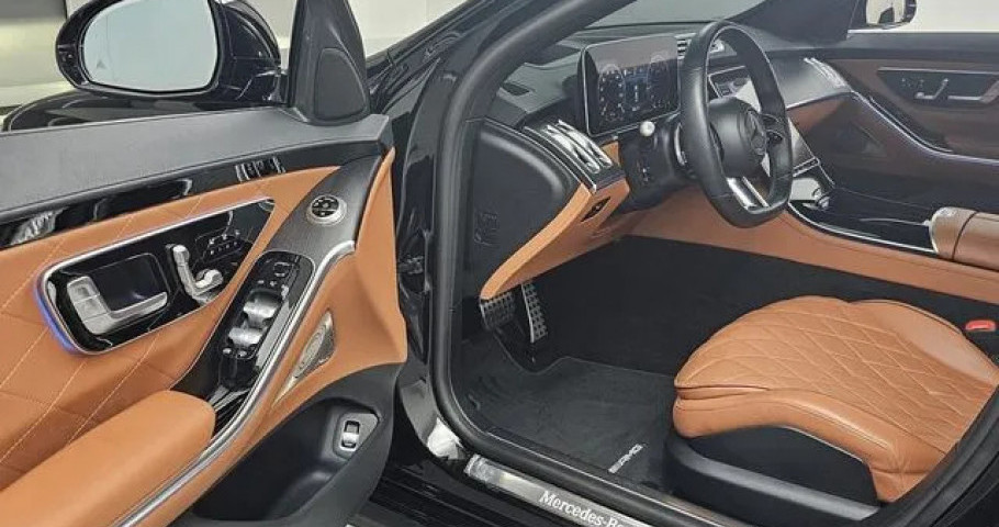 Mercedes-Benz S-Class 