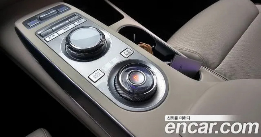 Genesis Gv70 