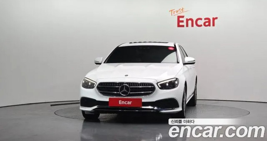 Mercedes-Benz E-Class 