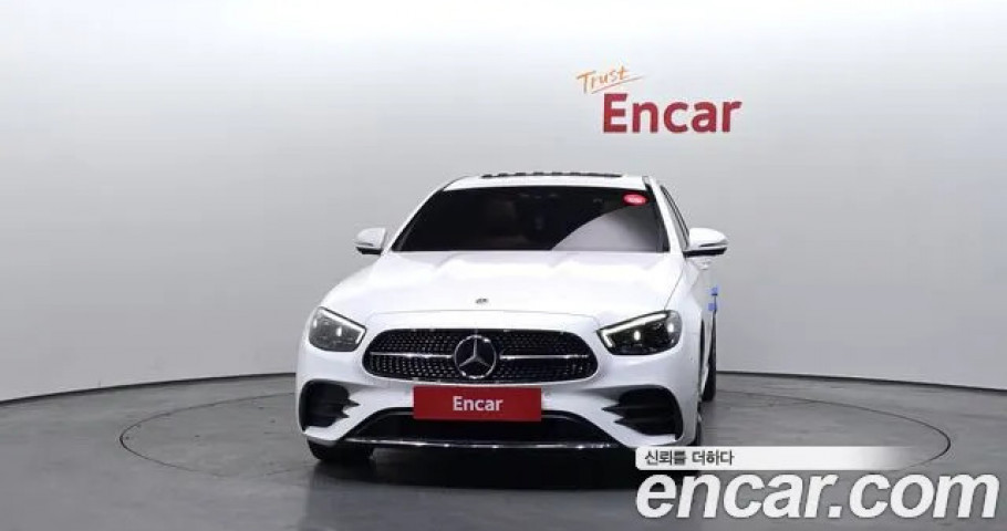 Mercedes-Benz E-Class 