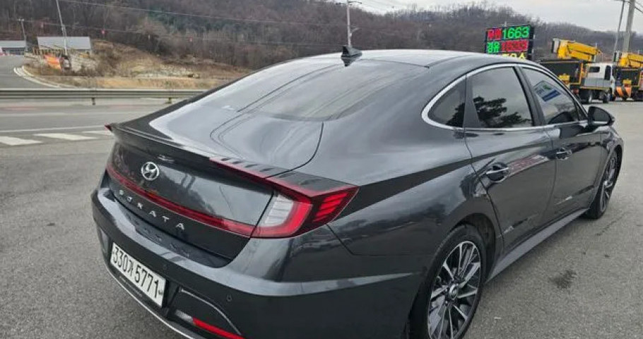 Hyundai Sonata 