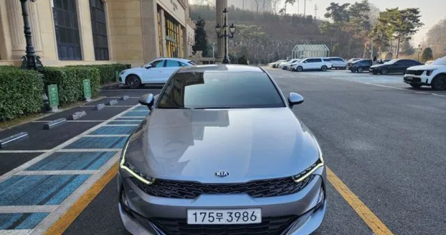 Kia K5 