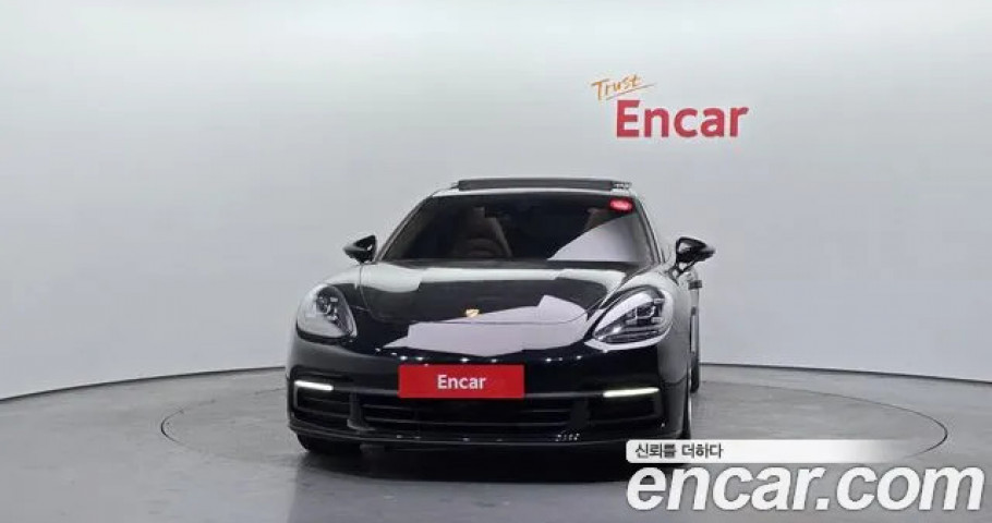 Porsche Panamera 