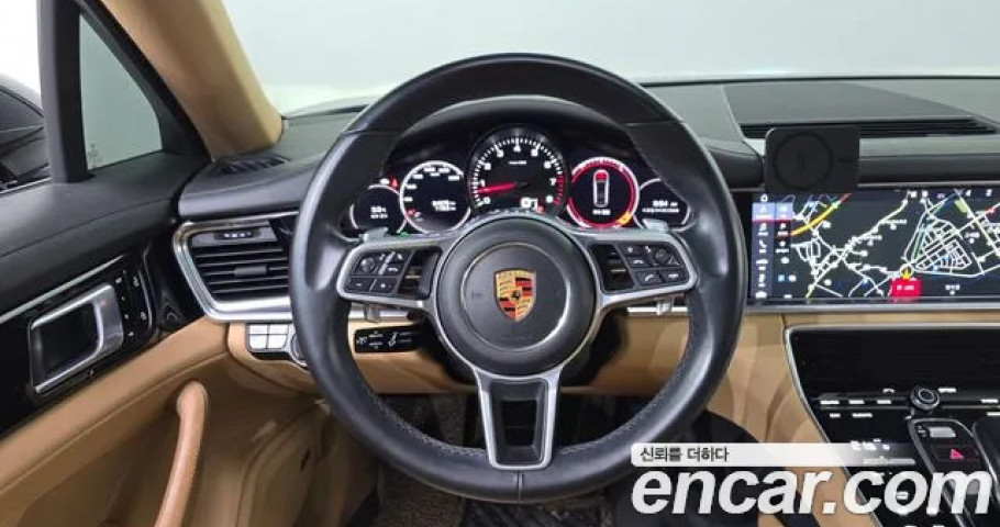 Porsche Panamera 