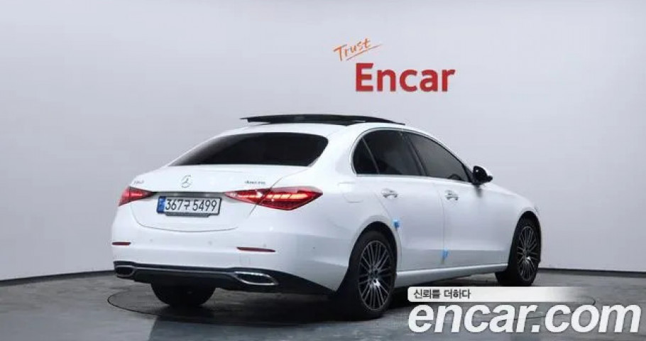 Mercedes-Benz C-Class 