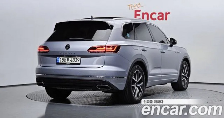 Volkswagen Touareg 