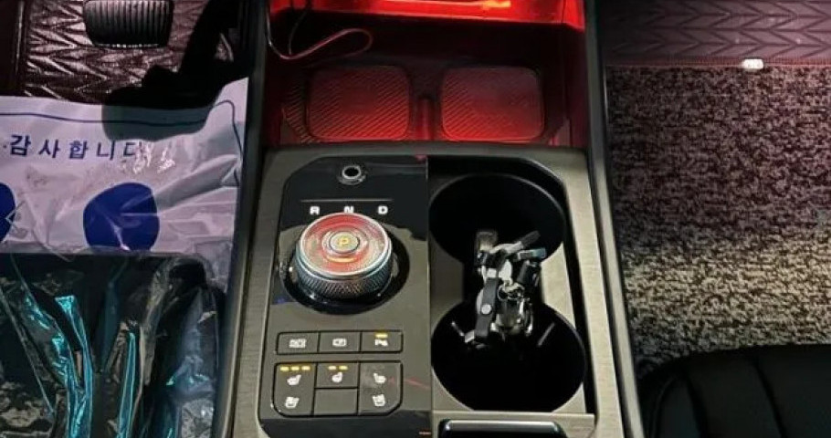 Kia K8 